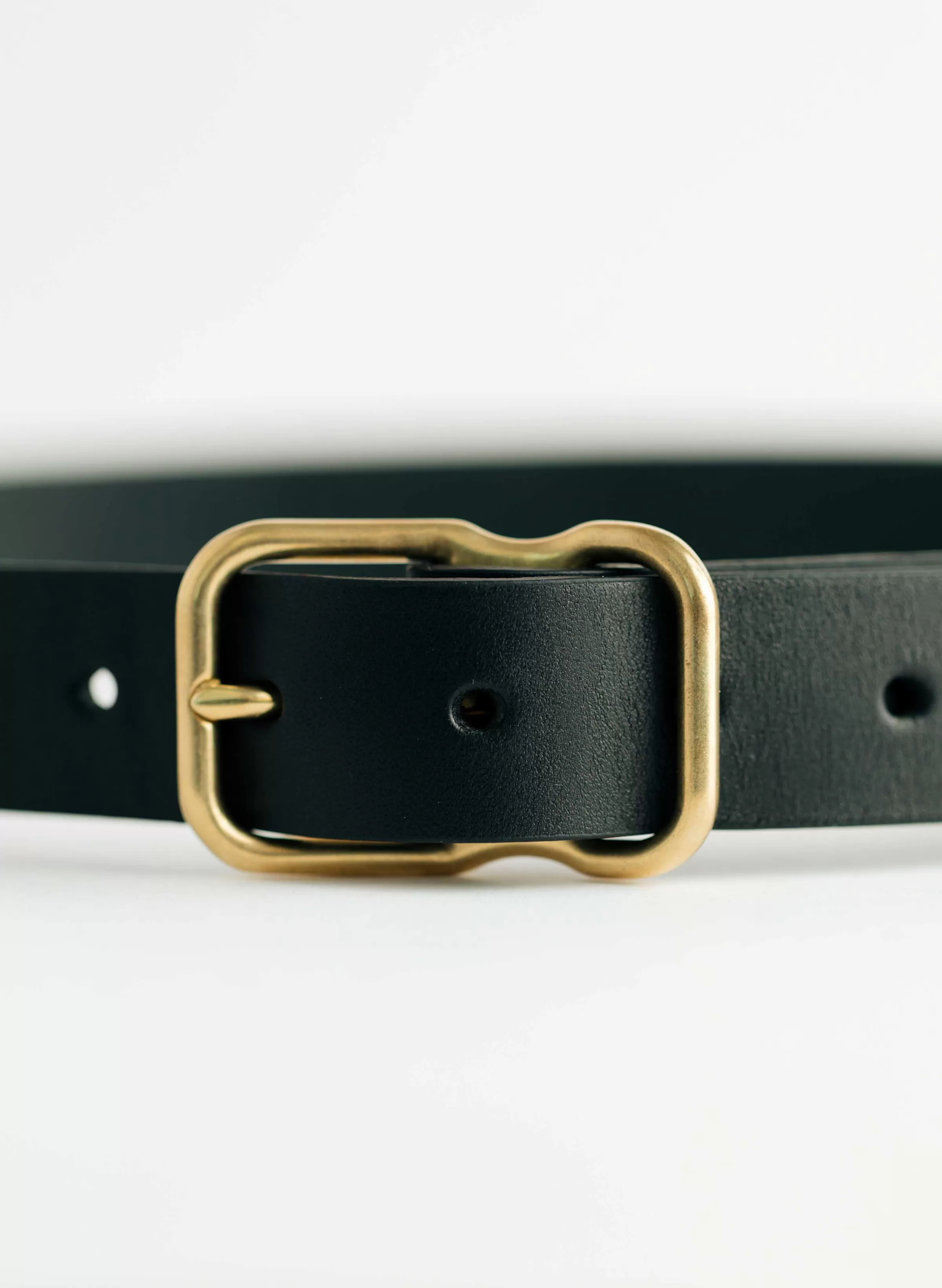 imogene + willie Emil Erwin Narrow Signature Belt In Black Fashion