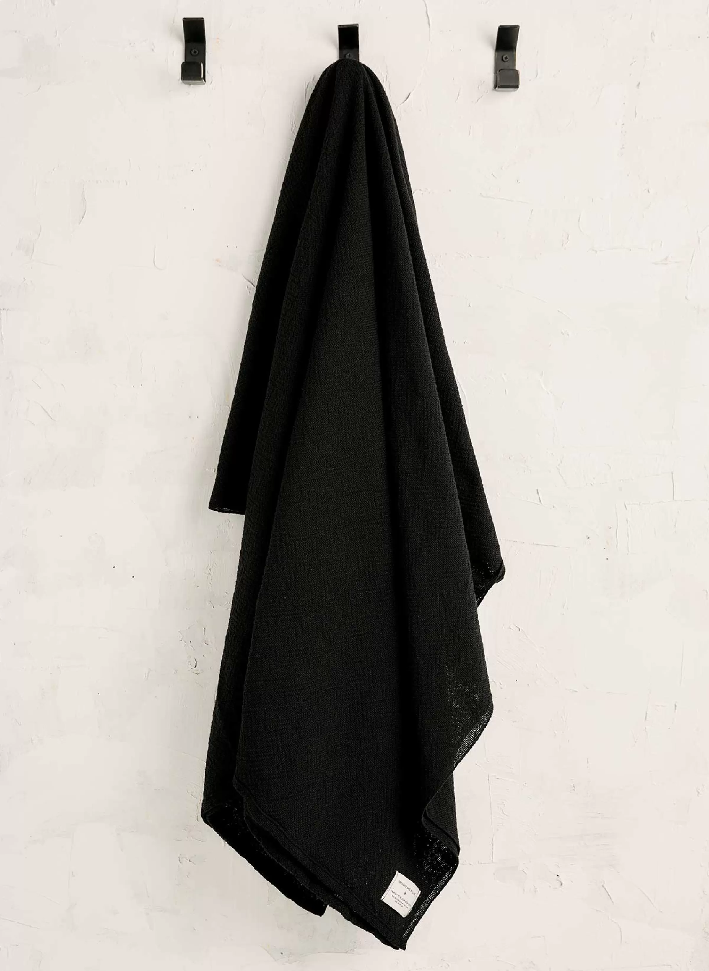 imogene + willie I+w X Family Heirloom Weavers Cotton Throw In Black Hot