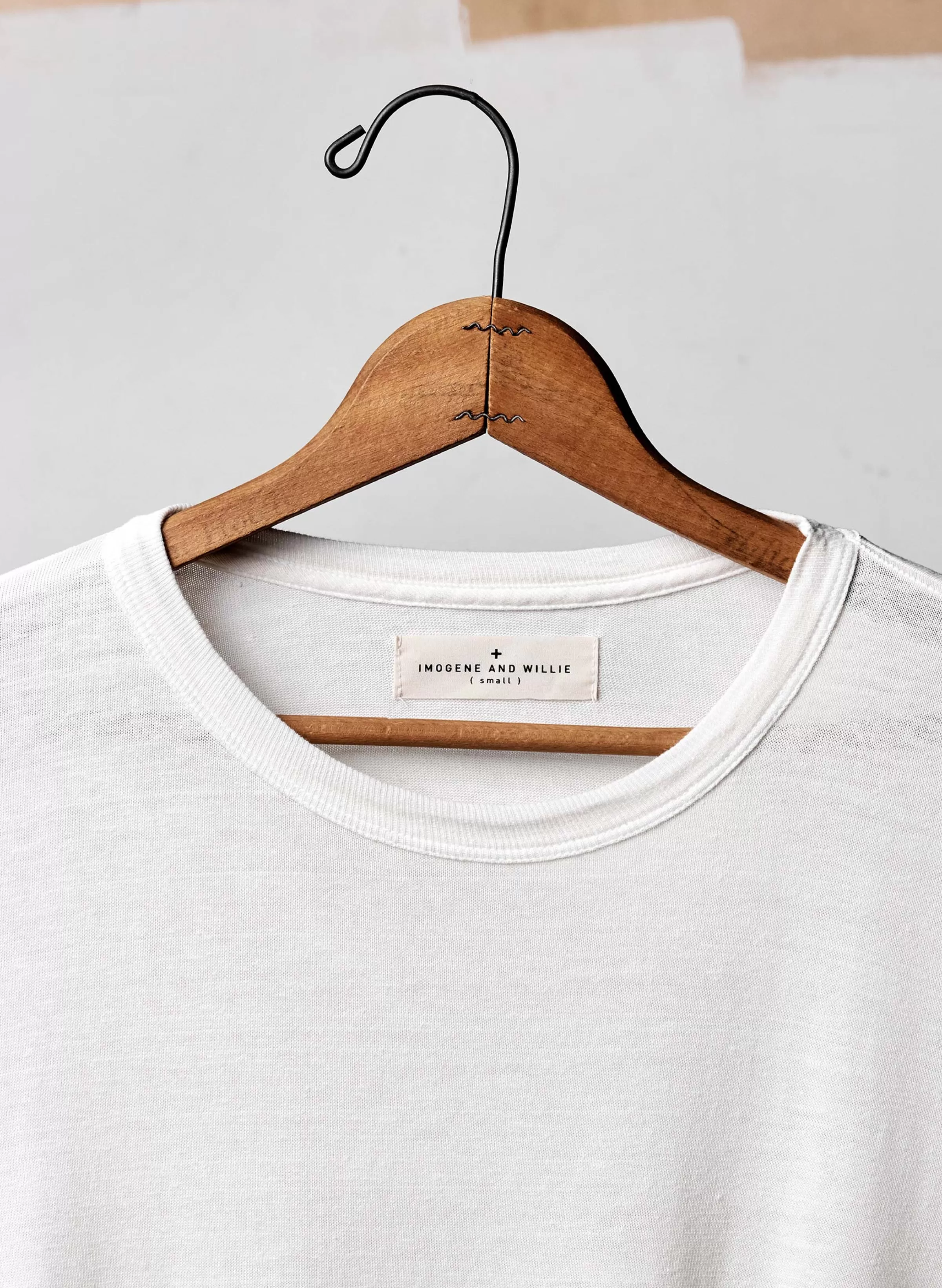 imogene + willie Long Sleeve Vintage White Crew Best