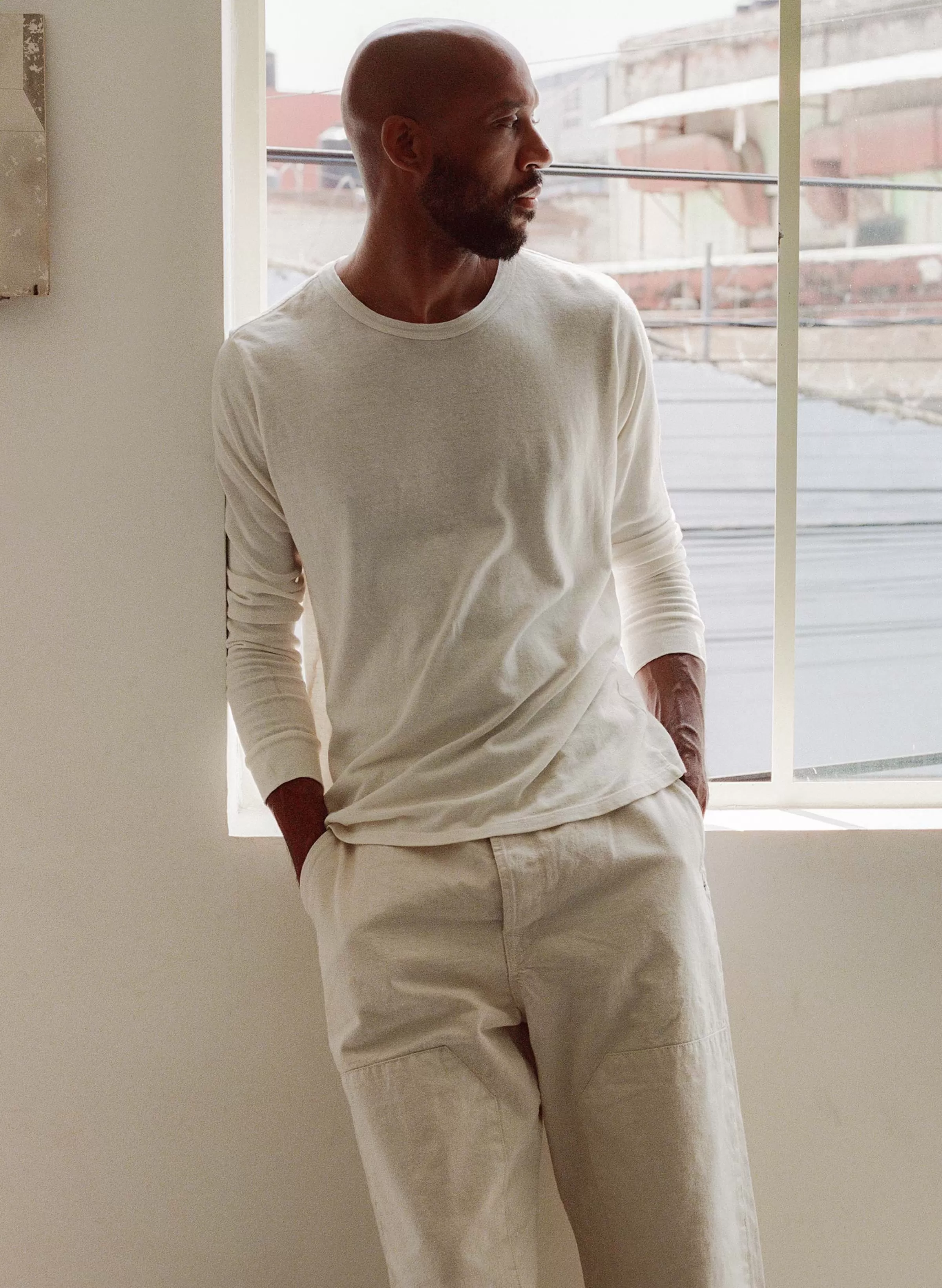 imogene + willie Long Sleeve Vintage White Crew Best