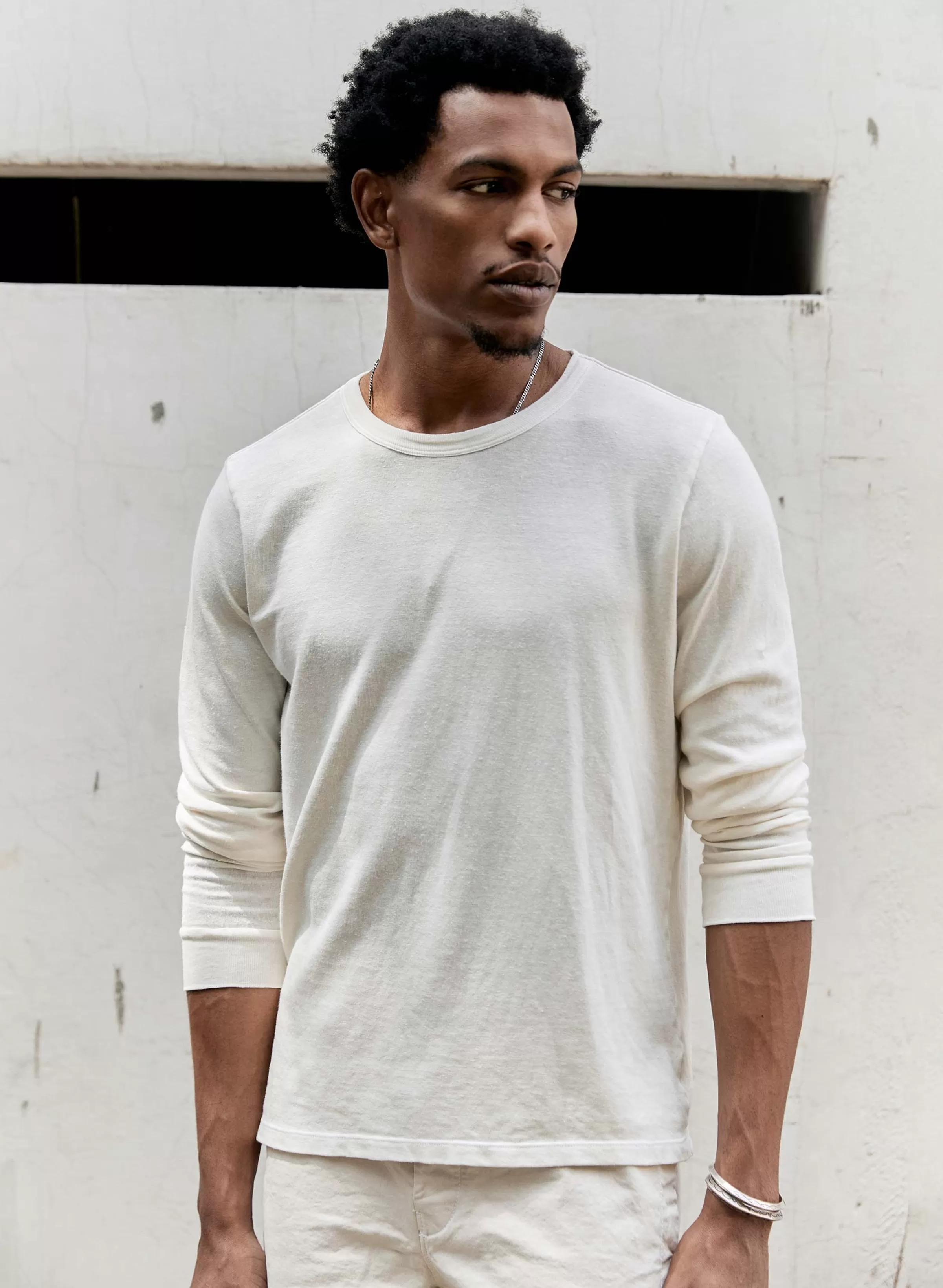 imogene + willie Long Sleeve Vintage White Crew Best