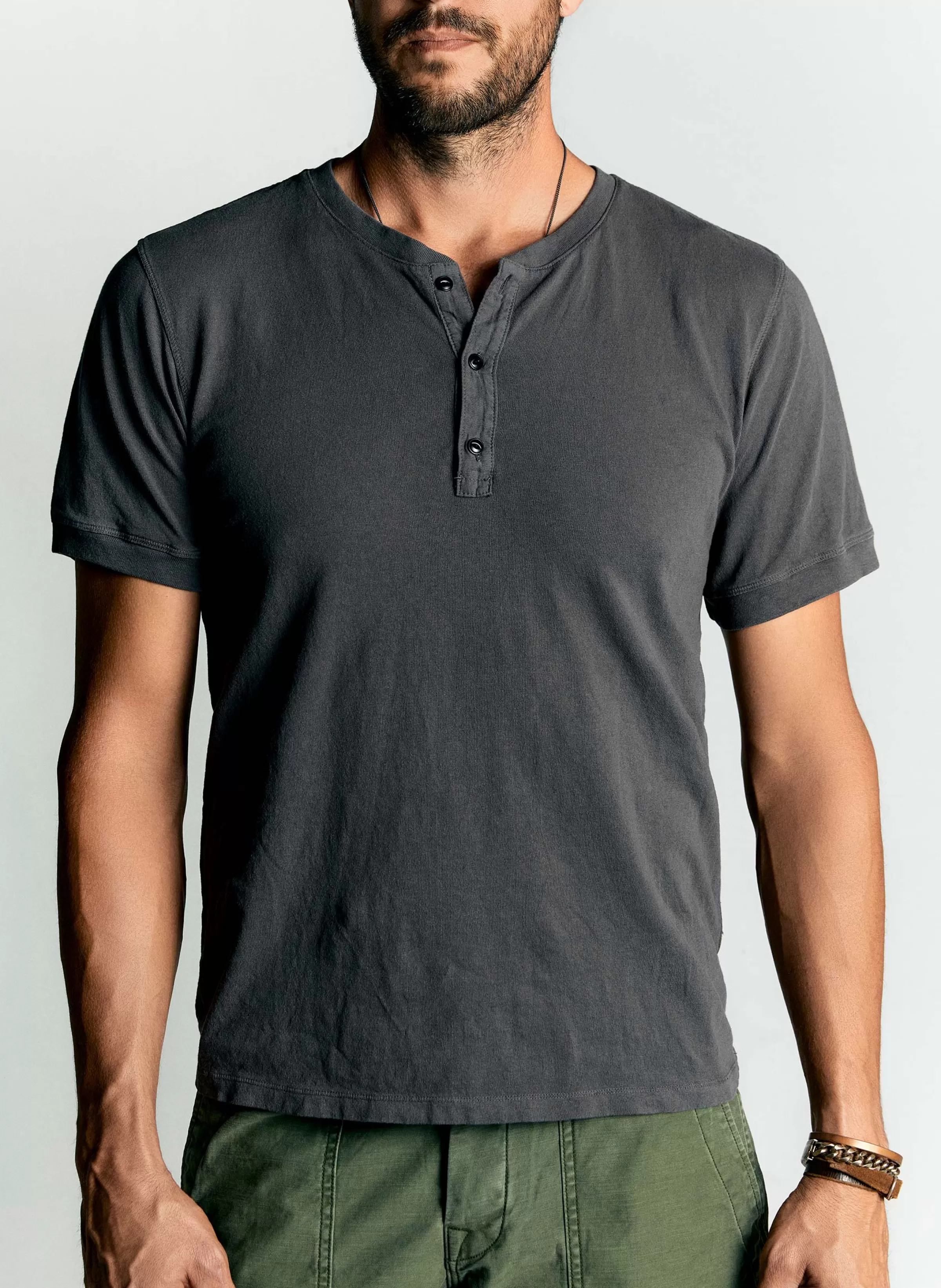 imogene + willie S/s Henley In Faded Black Best Sale