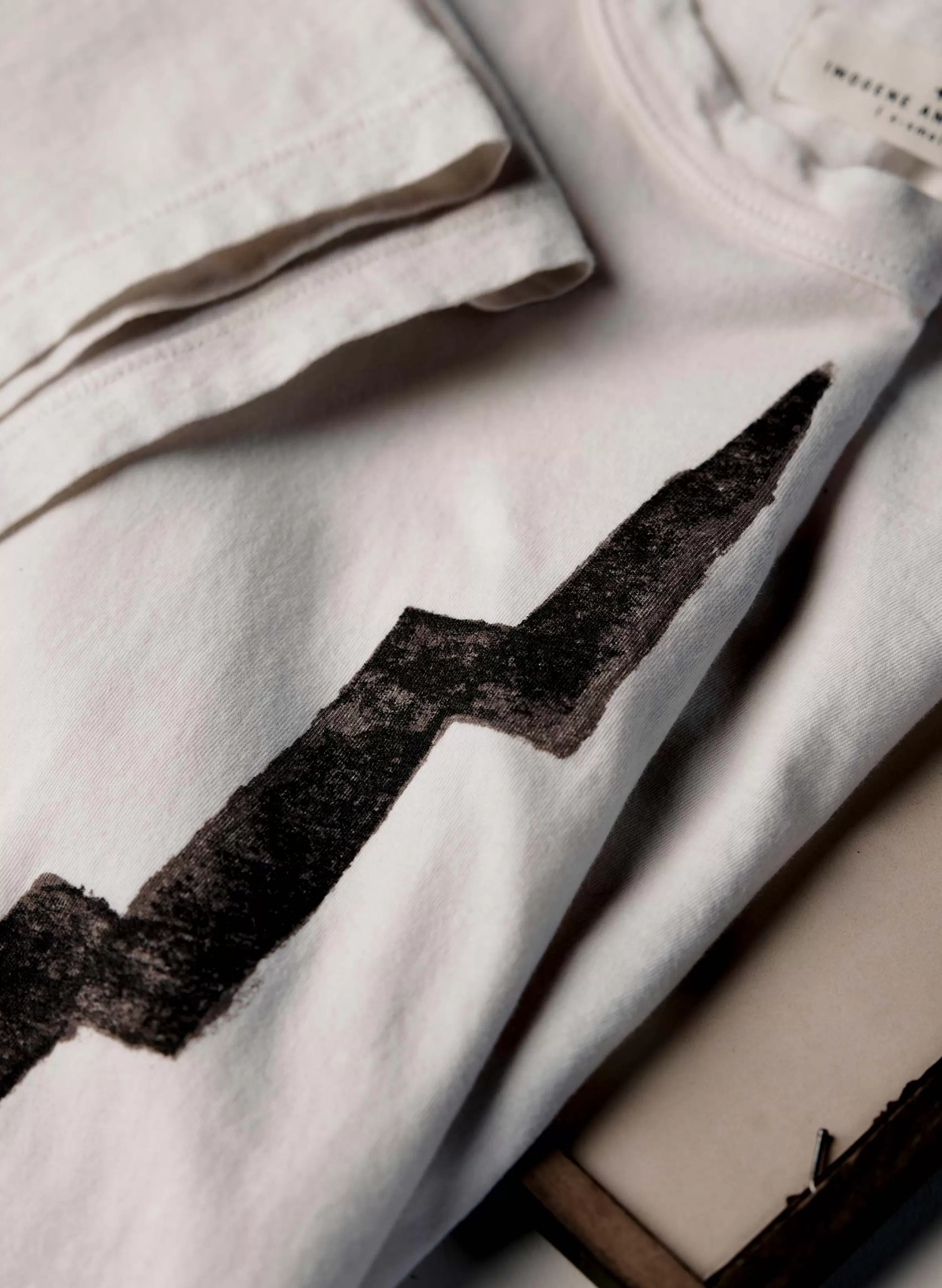 imogene + willie The "bolt" Tee In Vintage White Best