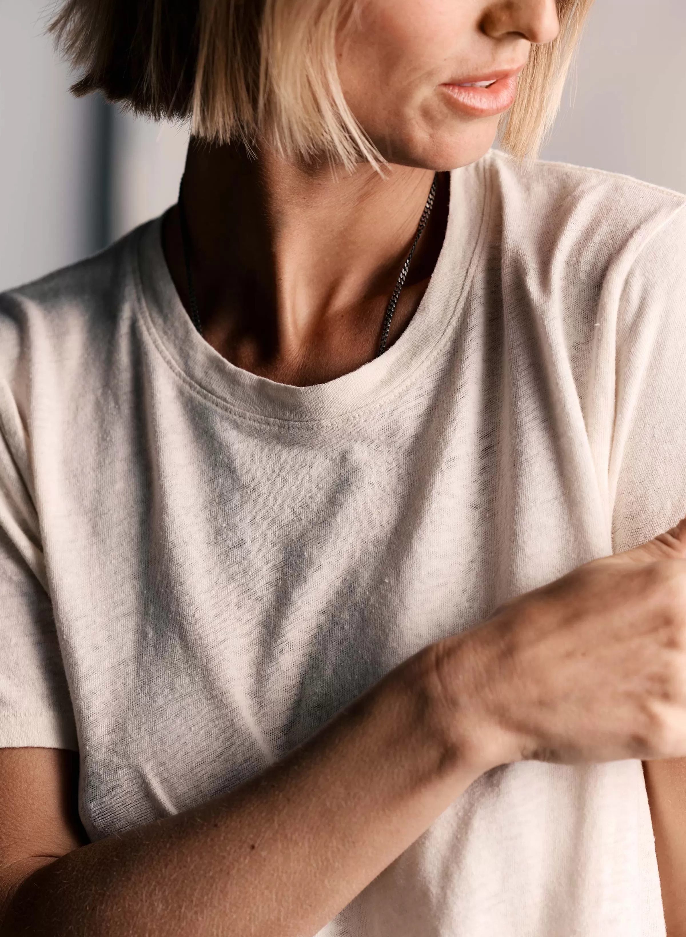 imogene + willie The Cotton Hemp Tee In Vintage White Sale