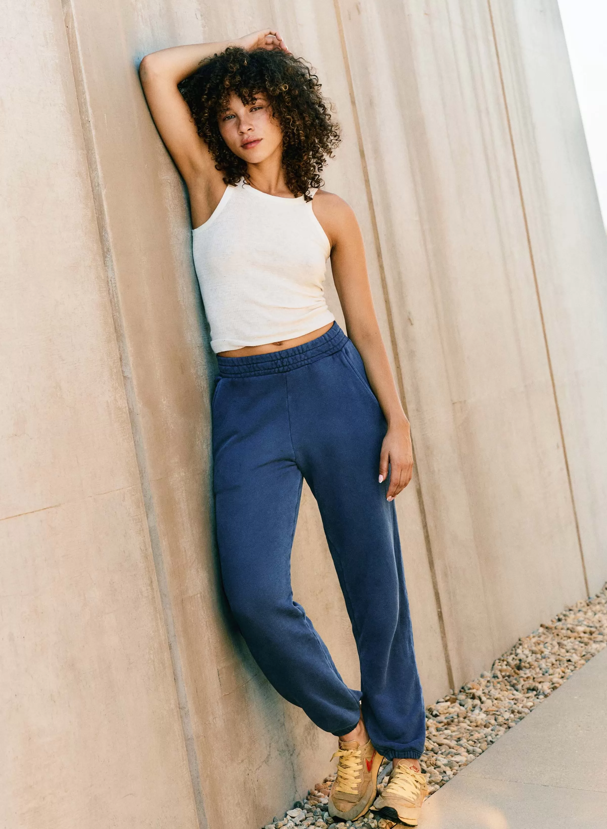 imogene + willie The Drawstring Sweatpant In Faded Blue Online