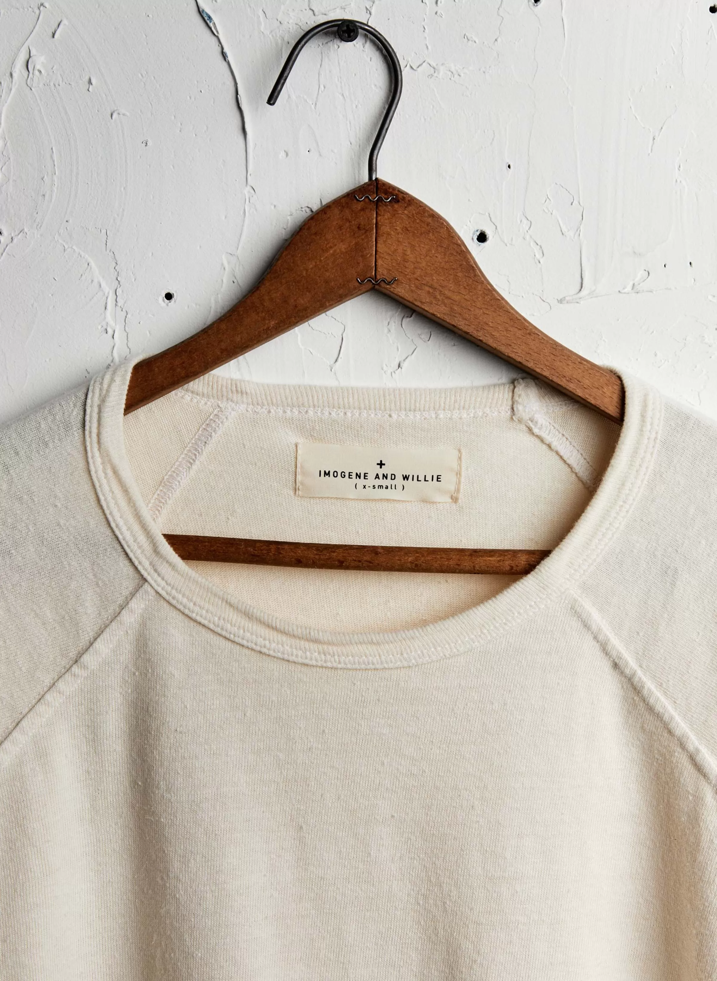 imogene + willie The Long Sleeve Raglan In Vintage White Best Sale