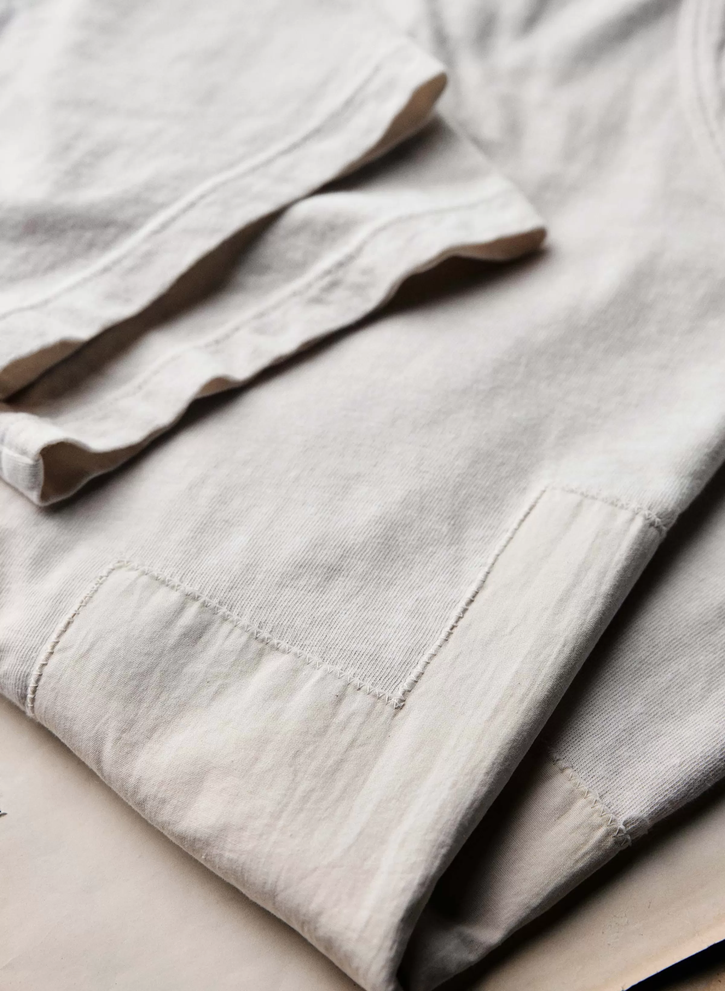 imogene + willie The "plus" Tee In Vintage White Best Sale