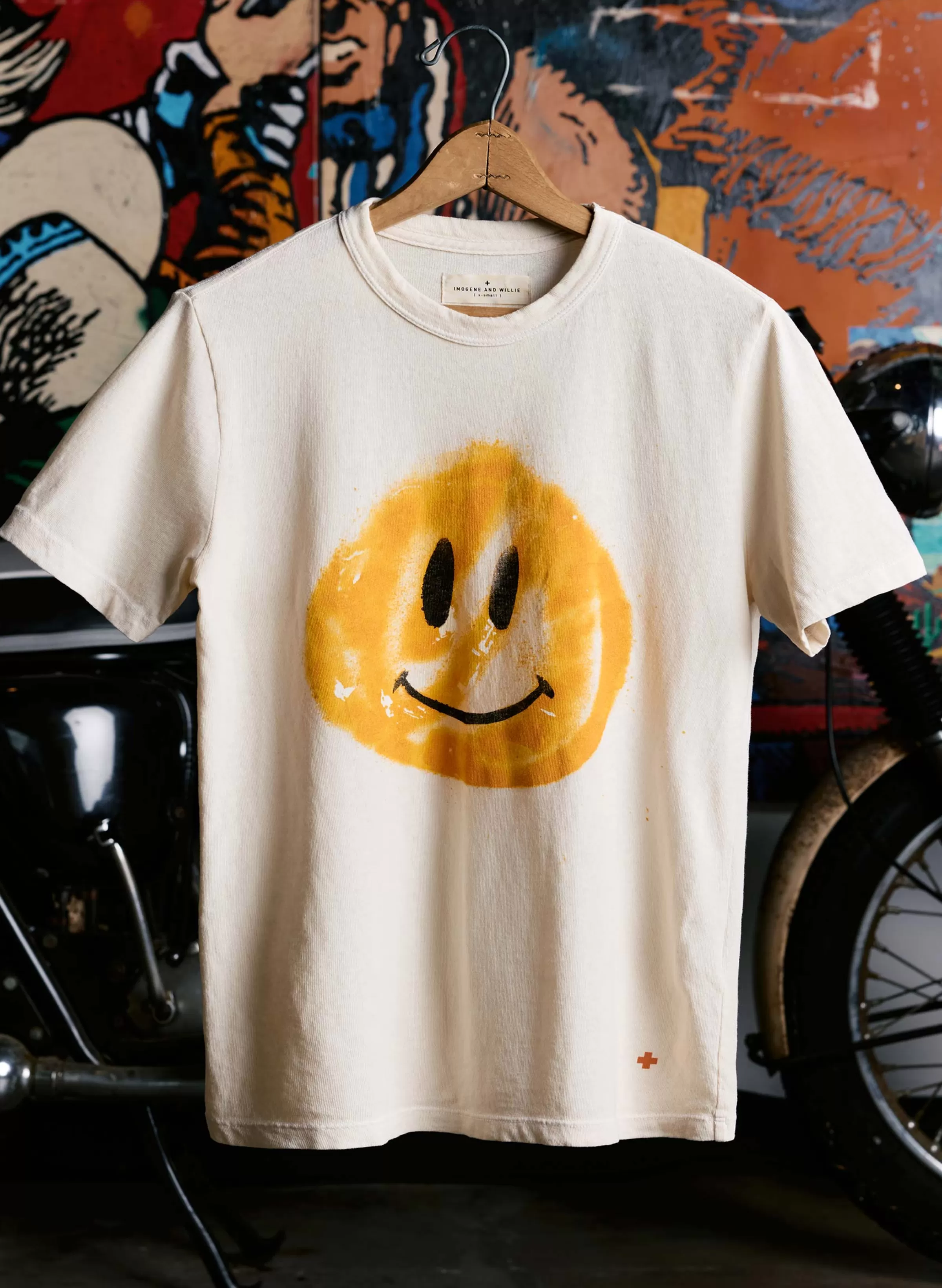 imogene + willie The "smiley" Tee Flash Sale