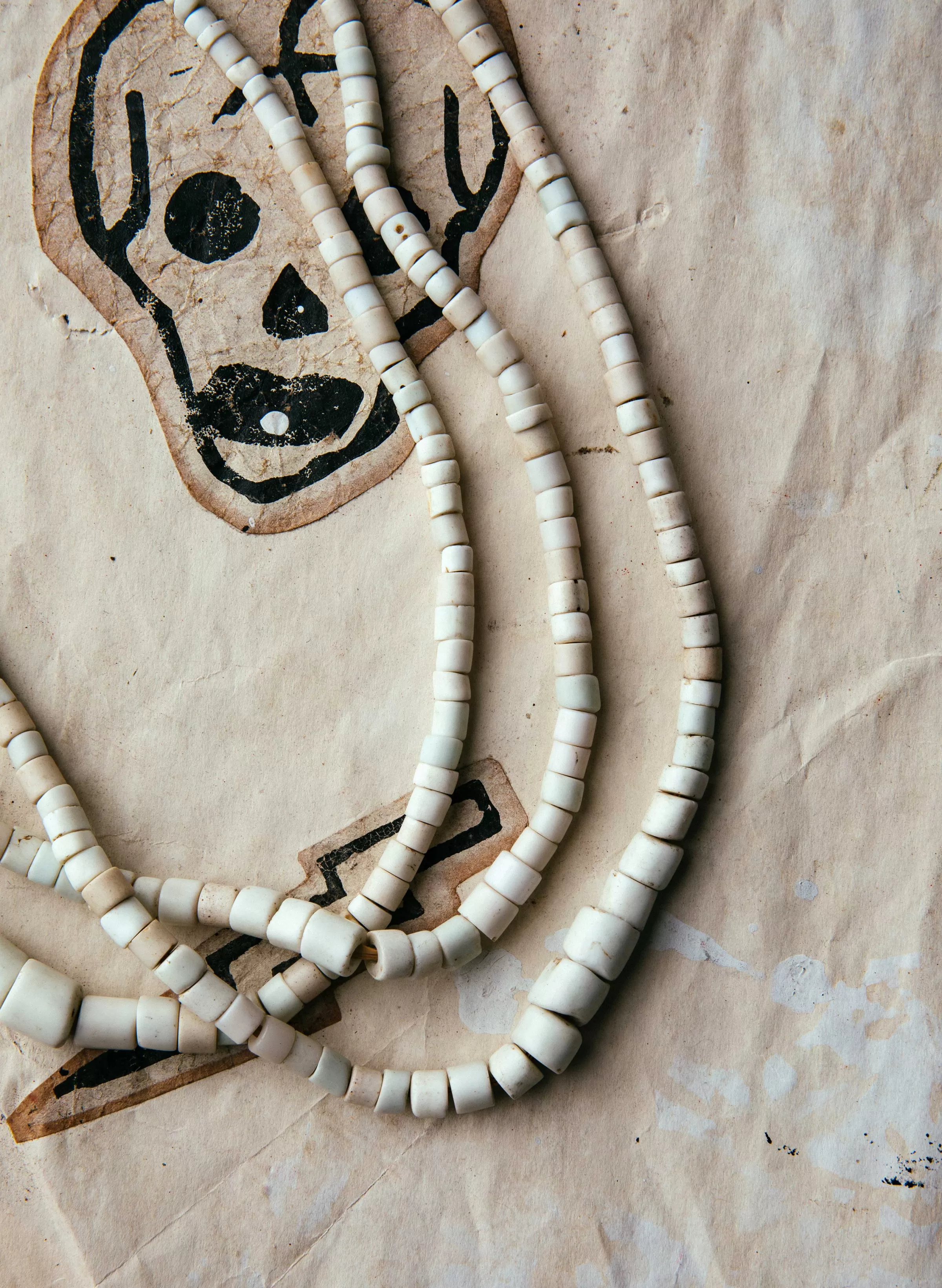 imogene + willie Vintage White Goomba Trade Bead Necklace Cheap